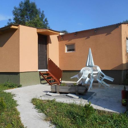 Ubytovanie v súkromí Dolne Plachtince Exterior foto