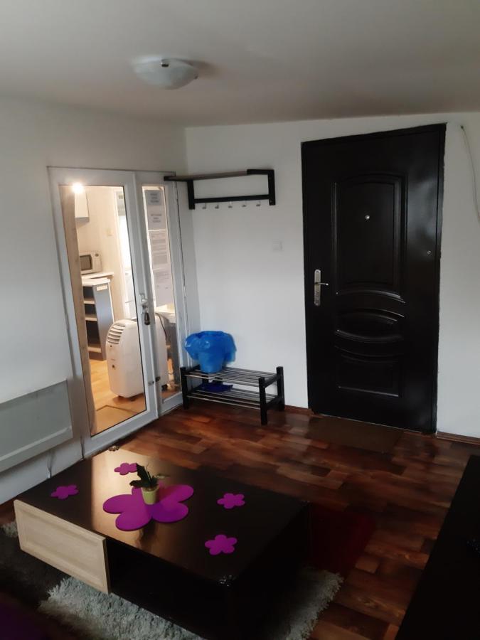 Ubytovanie v súkromí Dolne Plachtince Exterior foto